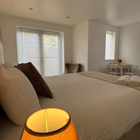 Гостевой дом Little Luxe Shared House