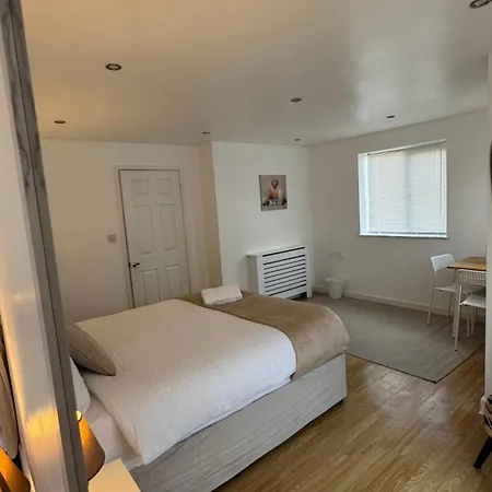 Little Luxe Shared House 게스트하우스 브리스틀