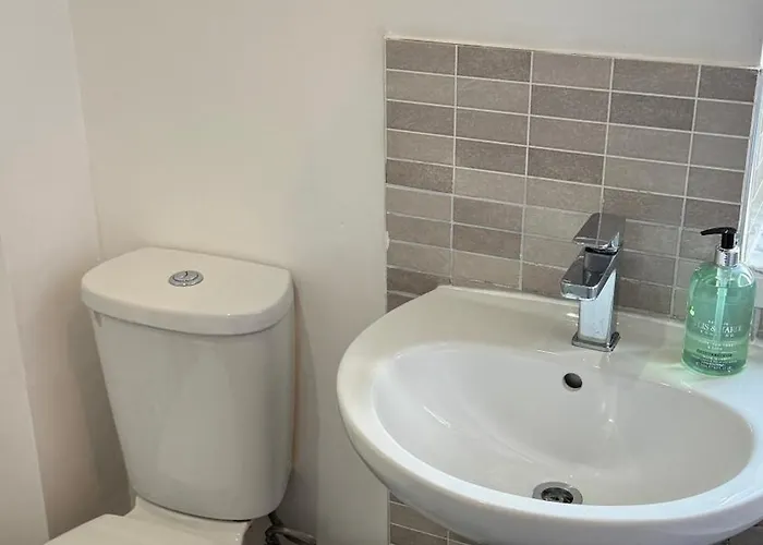 Little Luxe Shared House *