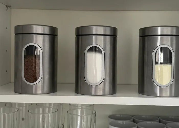 Guest house Little Luxe Shared House Bristol