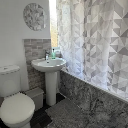 ゲストハウス Little Luxe Shared House ブリストル